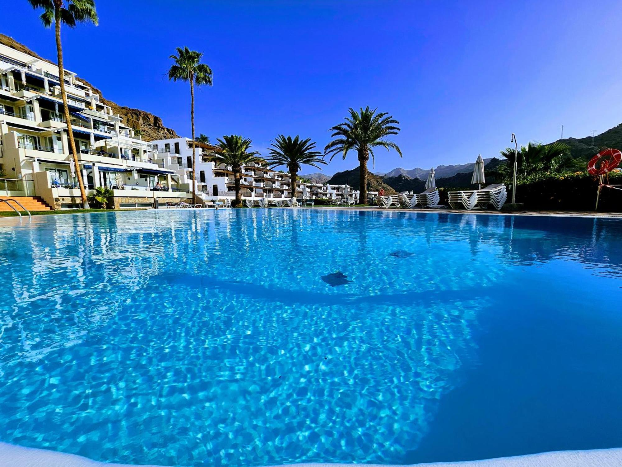 Ocean & Pool View Apartament Плая дел Кура Екстериор снимка
