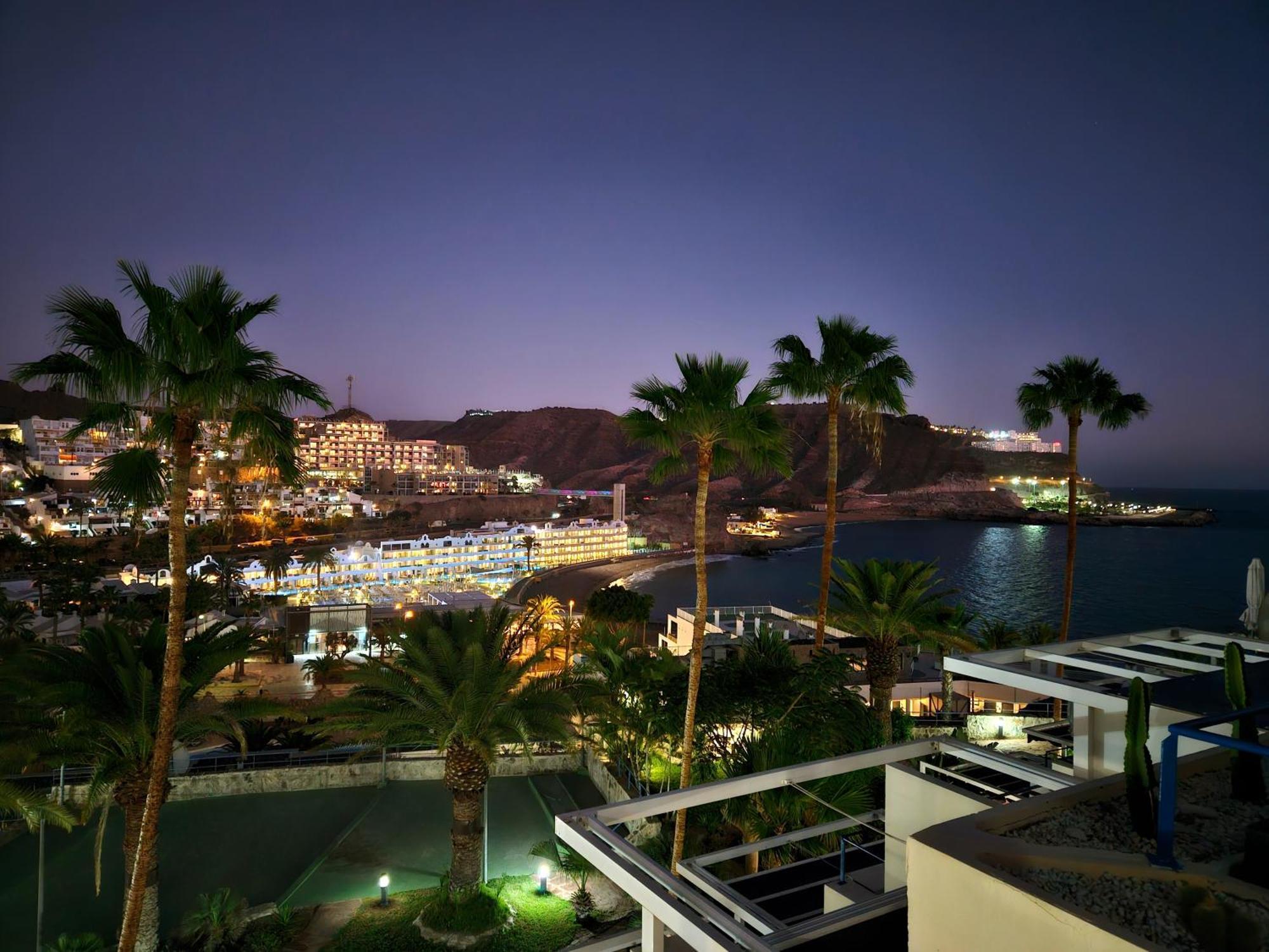 Ocean & Pool View Apartament Плая дел Кура Екстериор снимка